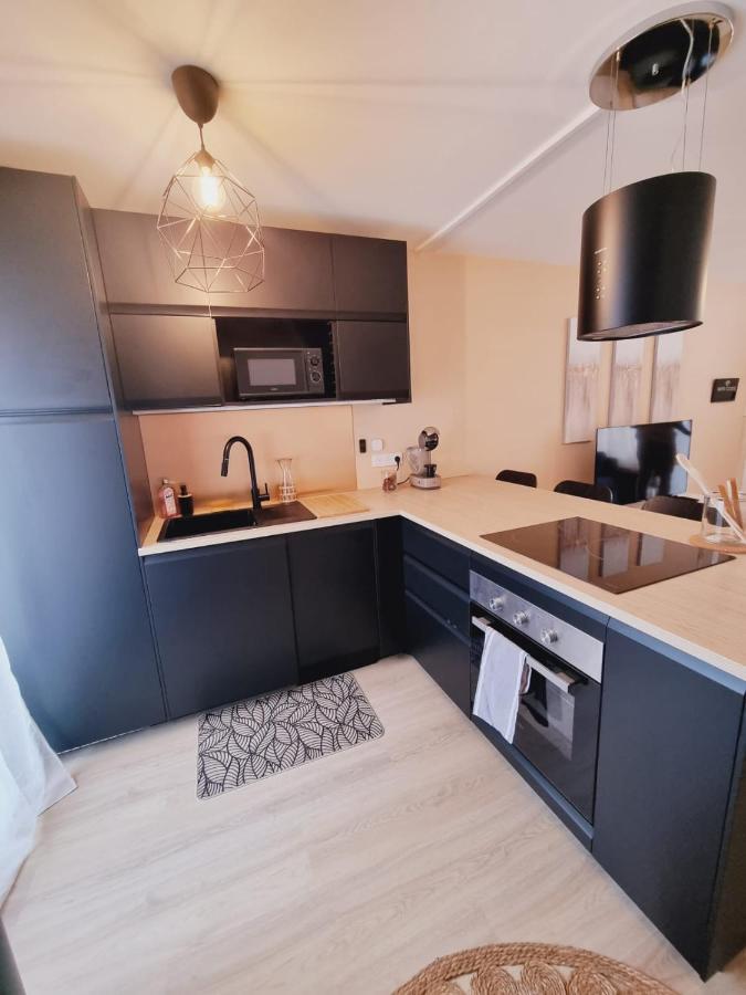 Duplex Neuf Centre Ville Avec Parking Neauphle-le-Château Dış mekan fotoğraf