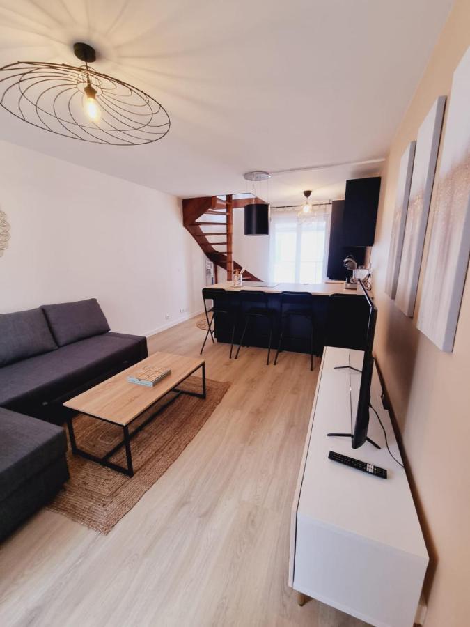 Duplex Neuf Centre Ville Avec Parking Neauphle-le-Château Dış mekan fotoğraf